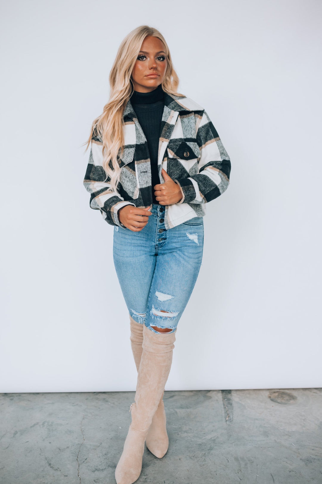 Crisp Air Plaid Cropped Shacket (Black)