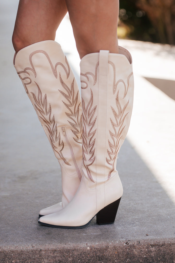 Bronco Cowboy Boots (Off White)