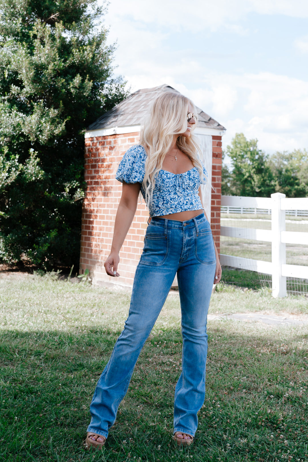 Ditsy Floral Puff Blouse