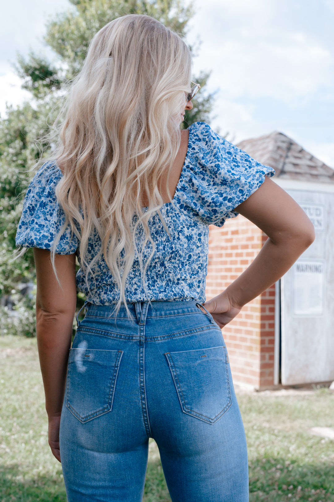 Ditsy Floral Puff Blouse