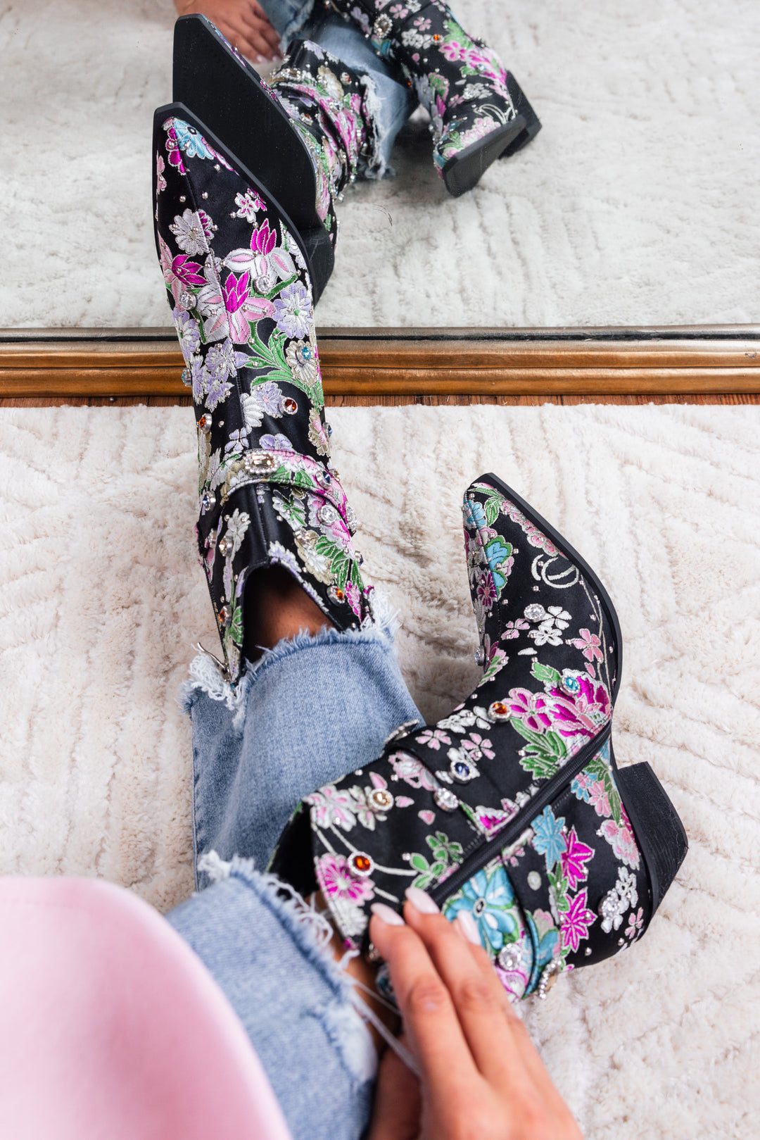 Floral Embroidered Cowboy Booties (Black)