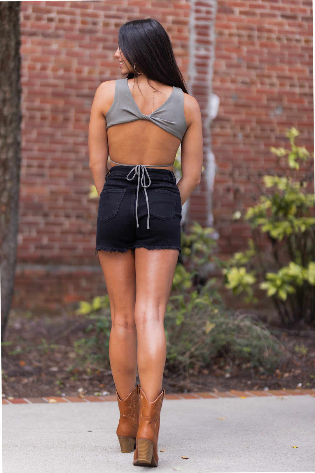 High Rise Folded Shorts (Black)