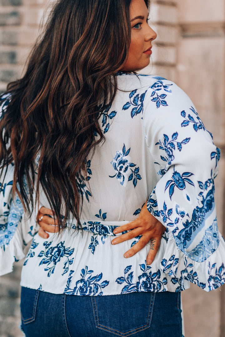 Leilani Floral Blouse (Curvy) FINAL SALE